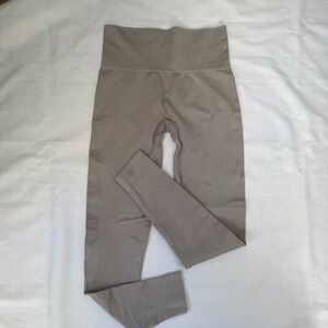 Set active seamless full length leggings size medium ouia collaboration